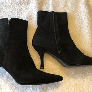 Stuart Weitzman Black Suede Heels Size 8-1/2